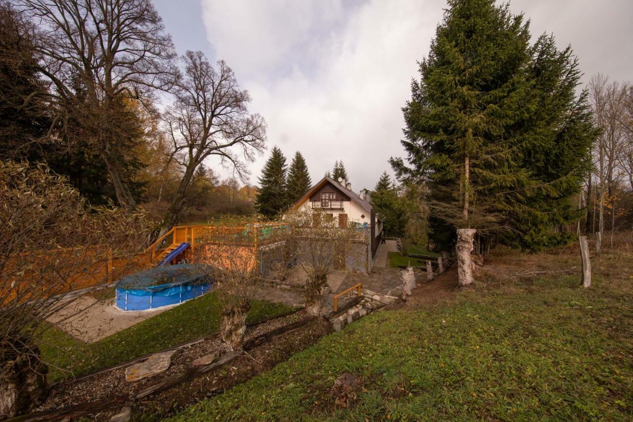 Apartmany Chalupa "Pod Lipou" Stare Mesto  Exterior photo