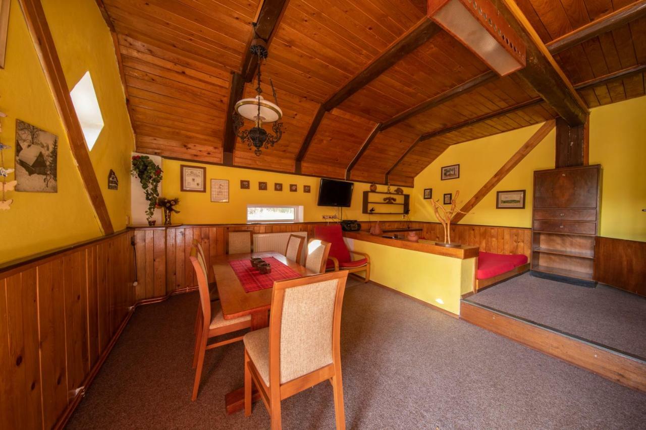 Apartmany Chalupa "Pod Lipou" Stare Mesto  Exterior photo